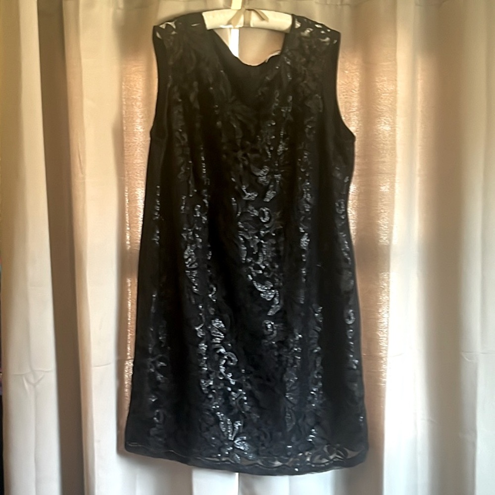 Studio one black cocktail dress 24w sequin and lace overlay cap sleeves EUC